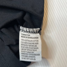 Load image into Gallery viewer, unisex Favourites, black Aust cotton tee / top, EUC, size 0,  