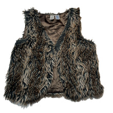 Load image into Gallery viewer, Girls Miss Understood, faux fur vest, single hook fastening, FUC, size 12,  
