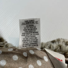 Load image into Gallery viewer, Girls Target, lined faux fur vest / jacket, GUC, size 2,  