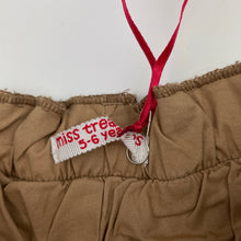 Load image into Gallery viewer, Girls Mini Treasures, Designer lined velvet balloon shorts, NEW, size 5-6,  