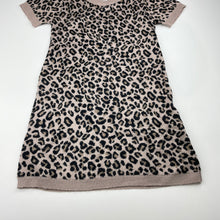 Load image into Gallery viewer, Girls H&amp;T, soft feel knit animal print dress, EUC, size 6, L: 61cm