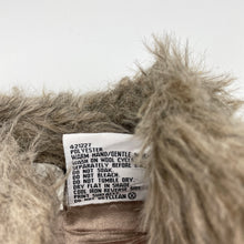 Load image into Gallery viewer, Girls Mango, faux fur vest, single hook fastening, GUC, size 5,  