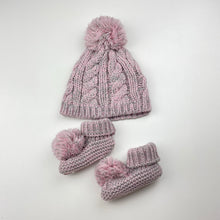 Load image into Gallery viewer, Girls Nicole Miller, knitted hat / beanie + matching bootees, EUC, size 000-00,  