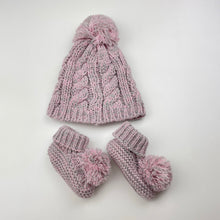 Load image into Gallery viewer, Girls Nicole Miller, knitted hat / beanie + matching bootees, EUC, size 000-00,  