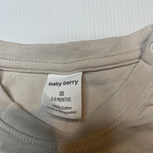Load image into Gallery viewer, Boys Baby Berry, cotton long sleeve tee / top, digger, EUC, size 00,  