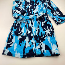 Load image into Gallery viewer, Boys fleece, dressing gown / bath robe, no size, L: 61cm, shoulder to cuff: 35cm, GUC, size 3-5,  