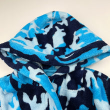 Load image into Gallery viewer, Boys fleece, dressing gown / bath robe, no size, L: 61cm, shoulder to cuff: 35cm, GUC, size 3-5,  