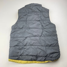 Load image into Gallery viewer, Boys Target, grey puffer vest / sleeveless jacket, FUC, size 4,  
