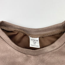 Load image into Gallery viewer, Girls SHEIN, brown velour short sleeve top, EUC, size 6,  