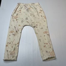 Load image into Gallery viewer, Girls Next, soft feel stretchy floral leggings / bottoms, EUC, size 2-3,  