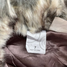 Load image into Gallery viewer, Girls Target, lined faux fur vest, single button fasten, GUC, size 7,  