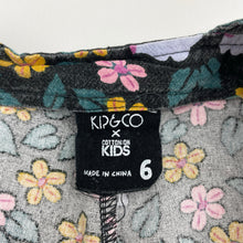 Load image into Gallery viewer, Girls Cotton On, KIP &amp; Co x Cotton On floral cotton overalls, wash fade, FUC, size 6,  