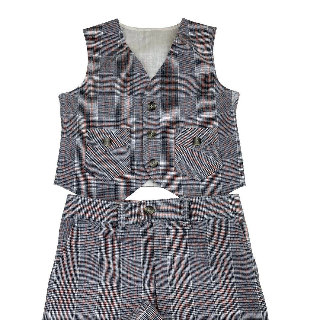Boys vintage, checked pants & waistcoat, Inside leg: 45cm, W: 28.5cm across, armpit to armpit: 31.5cm, EUC, size 5-6,  