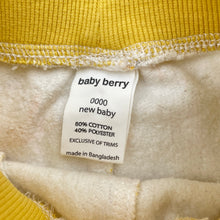 Load image into Gallery viewer, Unisex Baby Berry, fleece lined pants / bottoms, giraffes, EUC, size 0000,  