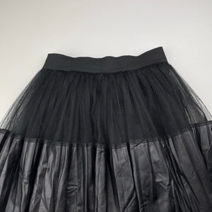 Girls Sirin Girls, lined black skirt, elasticated, L: 42cm, GUC, size 8-9,  
