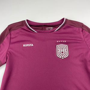 Boys Decathlon, KIPSTA Qatar sports / activewear top, EUC, size 7-8,  