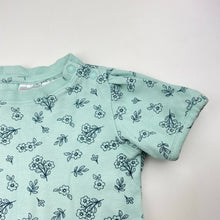 Load image into Gallery viewer, Girls Sprout, floral stretchy tee / top, GUC, size 2,  