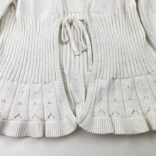 Load image into Gallery viewer, Girls white, knitted cotton cardigan, no labels, armpit to armpit: 28cm, shoulder to cuff: 35cm, GUC, size 4-5,  