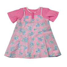 Load image into Gallery viewer, Girls vintage, lightweight floral dress, small mark left shoulder, armpit to armpit: 27cm, FUC, size 1-2, L: 41cm
