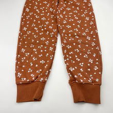 Load image into Gallery viewer, Girls Mango, floral fleece lined track pants, pilling, Inside leg: 48cm, FUC, size 6,  