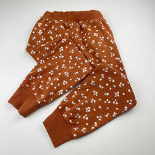 Load image into Gallery viewer, Girls Mango, floral fleece lined track pants, pilling, Inside leg: 48cm, FUC, size 6,  