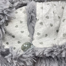 Load image into Gallery viewer, Girls Lily &amp; Dan, cotton lined faux fur vest, EUC, size 3,  