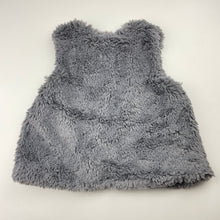 Load image into Gallery viewer, Girls Lily &amp; Dan, cotton lined faux fur vest, EUC, size 3,  