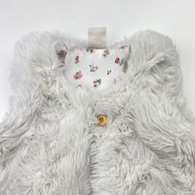 Load image into Gallery viewer, Girls H&amp;M, lined faux fur vest, EUC, size 00,  