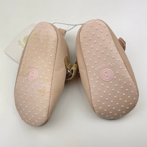 Shoes Dymples, lightweight pink & gold T-bar shoes, NEW, size 5,  