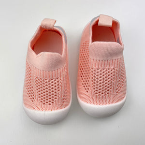 Shoes pink, fabric mesh lightweight shoes, EUC, size 5,  