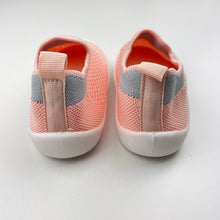 Load image into Gallery viewer, Shoes pink, fabric mesh lightweight shoes, EUC, size 5,  