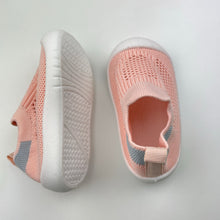 Load image into Gallery viewer, Shoes pink, fabric mesh lightweight shoes, EUC, size 5,  