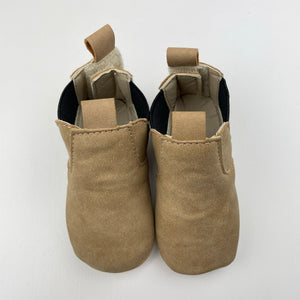 Shoes brown, lightweight shoes, EUC, size 2,  