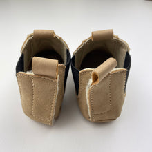 Load image into Gallery viewer, Shoes brown, lightweight shoes, EUC, size 2,  