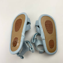 Load image into Gallery viewer, Shoes Seed, chambray cotton sandals, 6 - 12 months, EUC, size 2,  