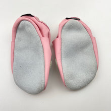 Load image into Gallery viewer, Shoes Bubby and Sole, pink leather / suede shoes, EUC, size 2,  
