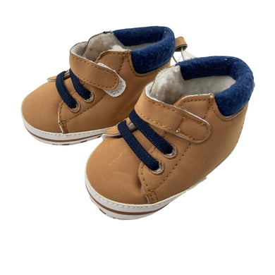 Shoes Primark, fleece lined lightweight shoes, EU 17, NEW, size 1,  
