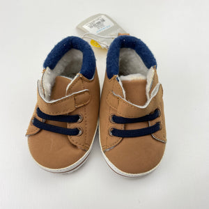 Shoes Primark, fleece lined lightweight shoes, EU 17, NEW, size 1,  