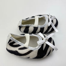 Load image into Gallery viewer, Shoes lightweight, zebra print baby shoes, EUC, size 1,  