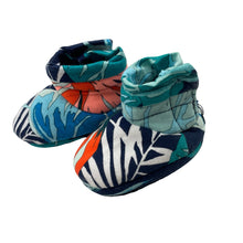 Load image into Gallery viewer, Shoes Bonds, baby bootees, EUC, size 0,  