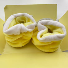 Load image into Gallery viewer, Shoes Tiny Tatty Teddy, Booties 3-6 months, *box damaged*, NEW, size 0,  
