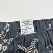 Load image into Gallery viewer, Boys KID, lightweight board shorts, elasticated, FUC, size 4,  
