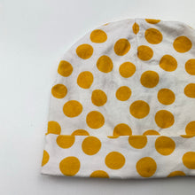 Load image into Gallery viewer, Unisex Baby Berry, yellow spot stretchy hat / beanie, FUC, size 00-0,  
