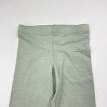 Load image into Gallery viewer, Girls green, stretchy leggings, no labels, Inside leg: 40cm, EUC, size 4-5,  