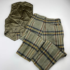 Boys wool blend, waistcoat/vest & pants, no labels, Inside leg: 35.5cm, W: 27cm across, armpit to armpit: 30cm, EUC, size 3-4,  