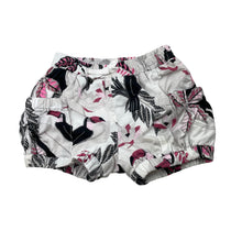 Load image into Gallery viewer, Girls Country Road, cotton shorts, elasticated, FUC, size 00,  