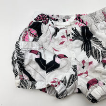 Load image into Gallery viewer, Girls Country Road, cotton shorts, elasticated, FUC, size 00,  