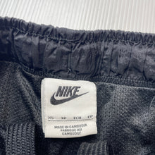Load image into Gallery viewer, Unisex Nike, lined sports / activewear shorts, elasticated, GUC, size 6-7,  