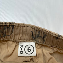 Load image into Gallery viewer, Boys KID, lightweight cotton shorts, elasticated, GUC, size 6,  