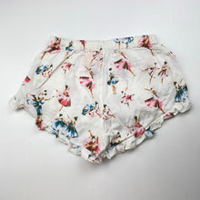 Load image into Gallery viewer, Girls Petite Papinelle, lightweight cotton pyjama shorts, GUC, size 4-5,  